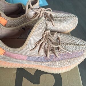 Men’s Yeezy Boost 350 v2